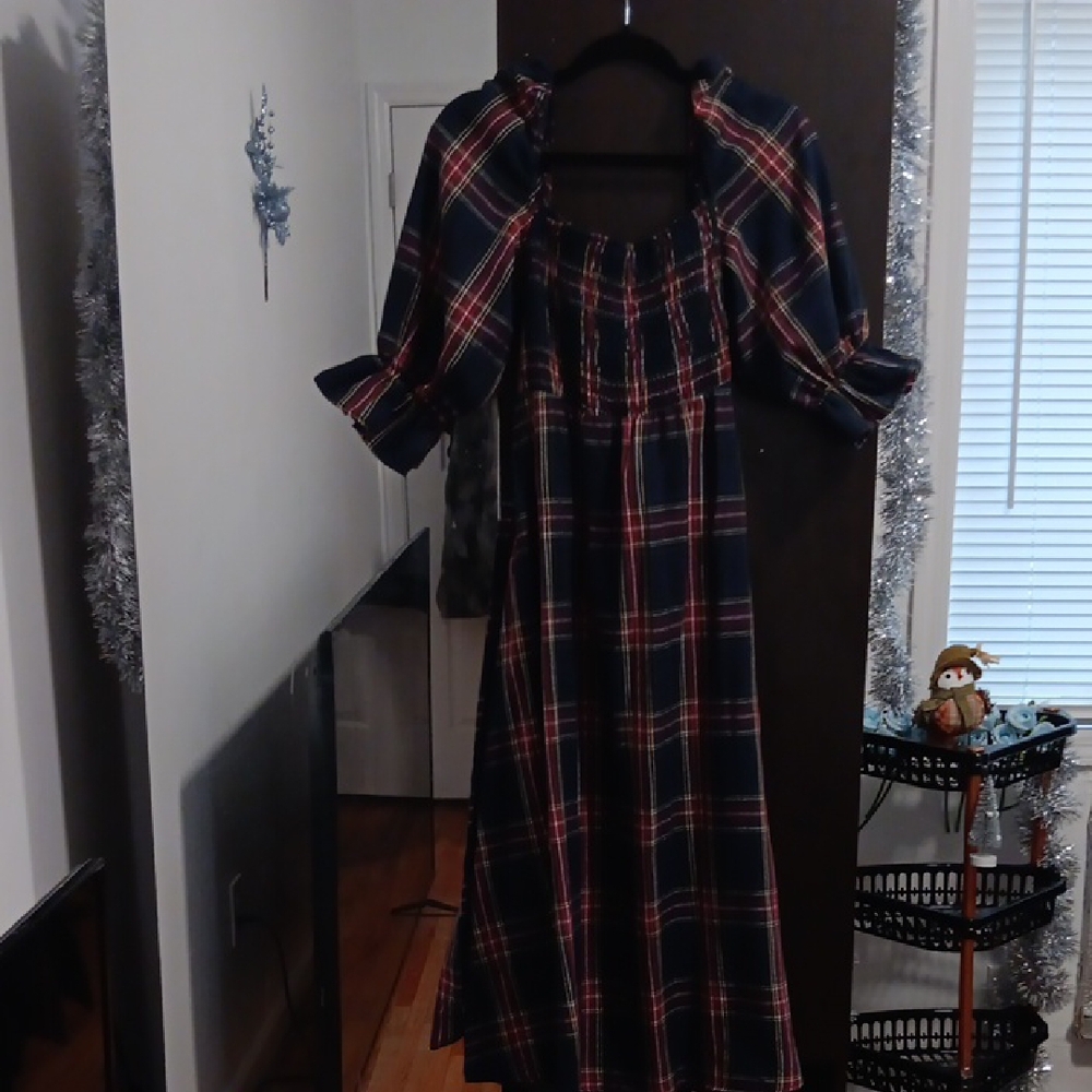 Plaid Dress with Ruffle Sleeves